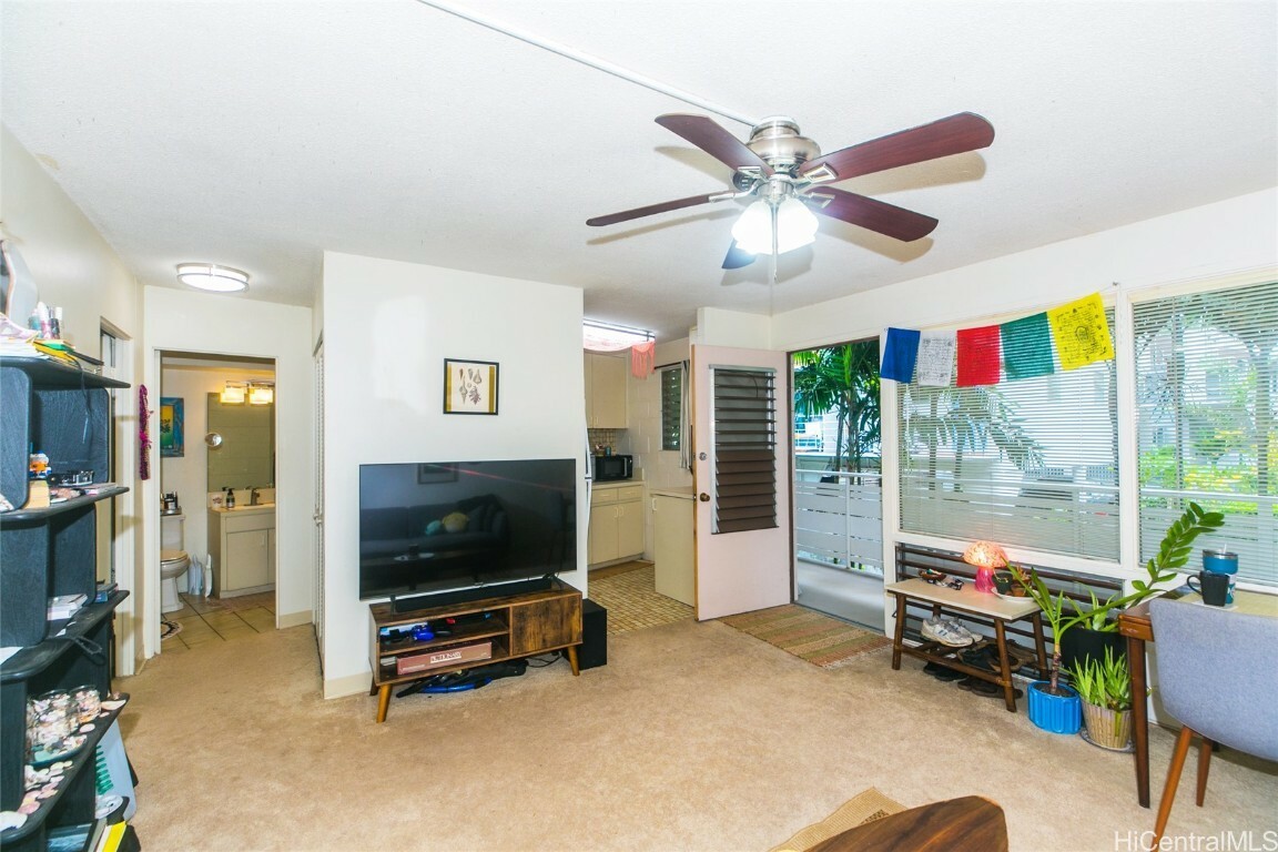 Property Photo:  1330 Wilder Avenue 212  HI 96822 