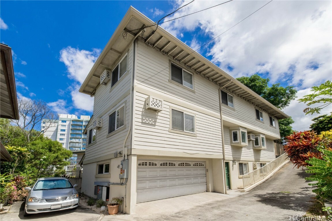 739 Kinalau Place A &Amp B  Honolulu HI 96813 photo