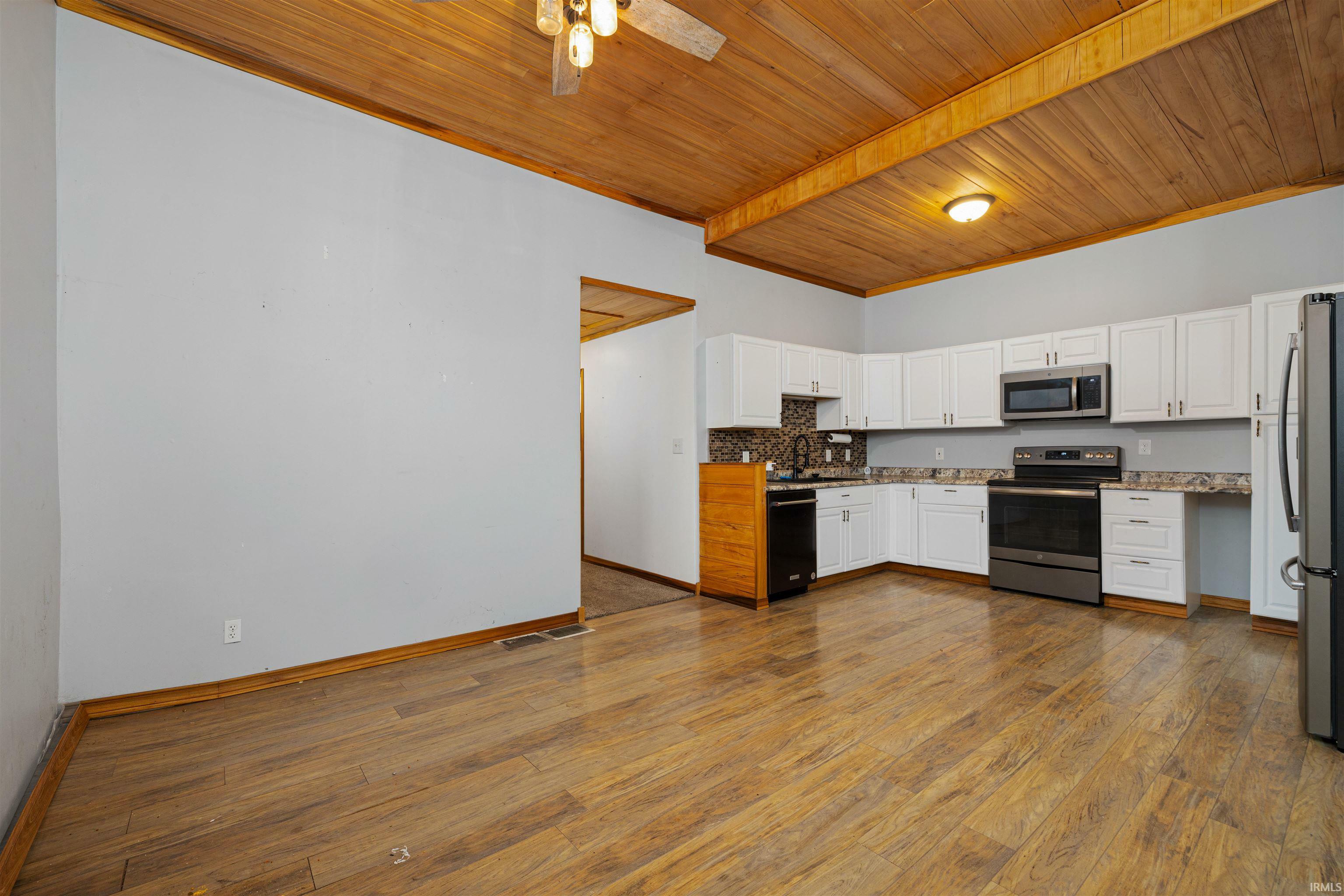 Property Photo:  214 &Amp 216 S Randolph Street  IN 46738 