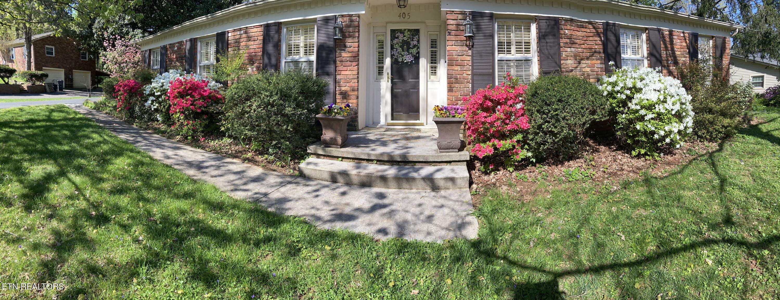 Property Photo:  405 Kendall Rd  TN 37919 