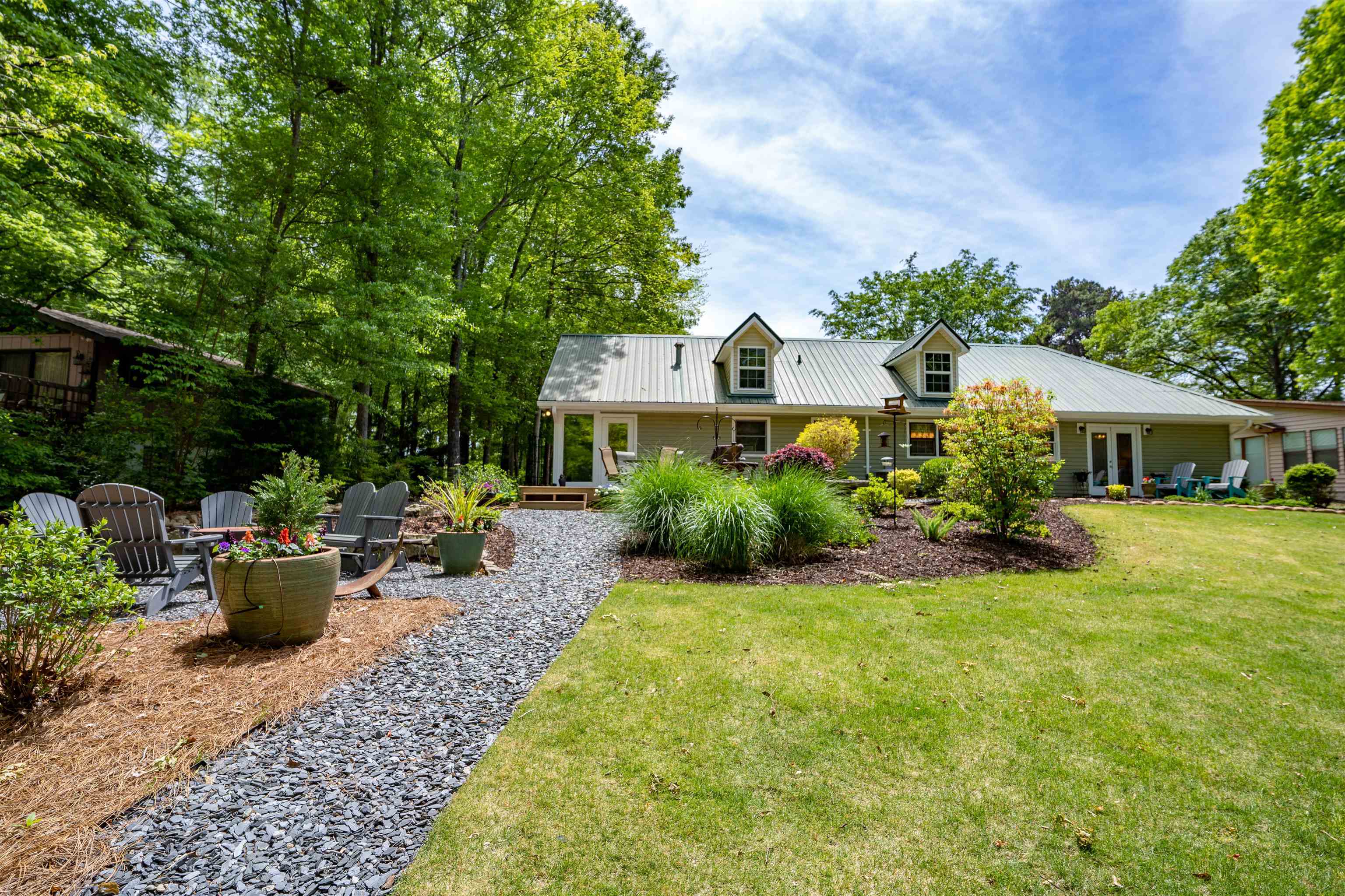 Property Photo:  147 Lakeview Drive  GA 31024 