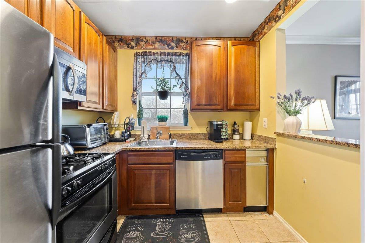Property Photo: 131 Surf Drive 38 NY 10473