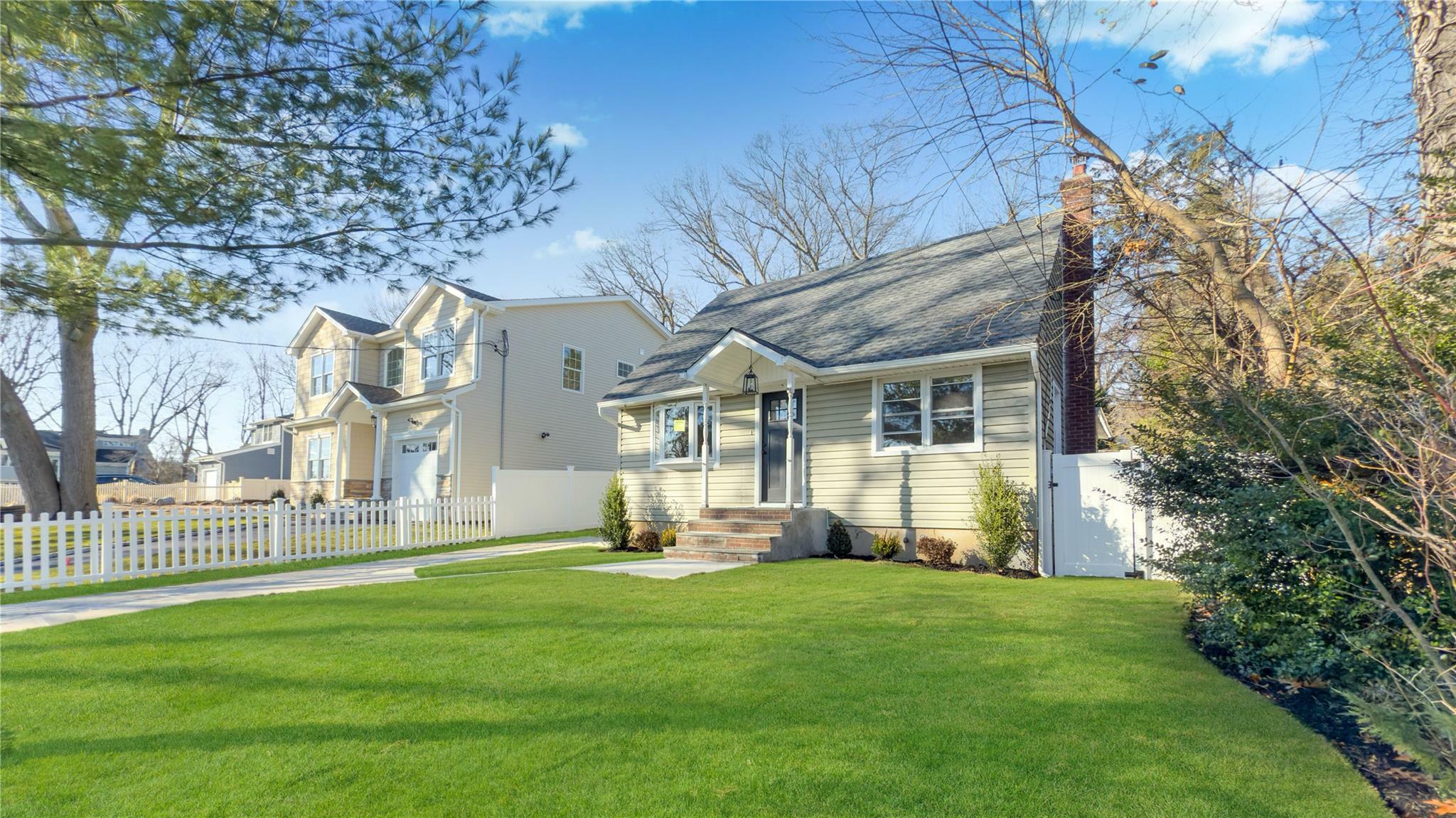 Property Photo: 11 Hickory NY 11709