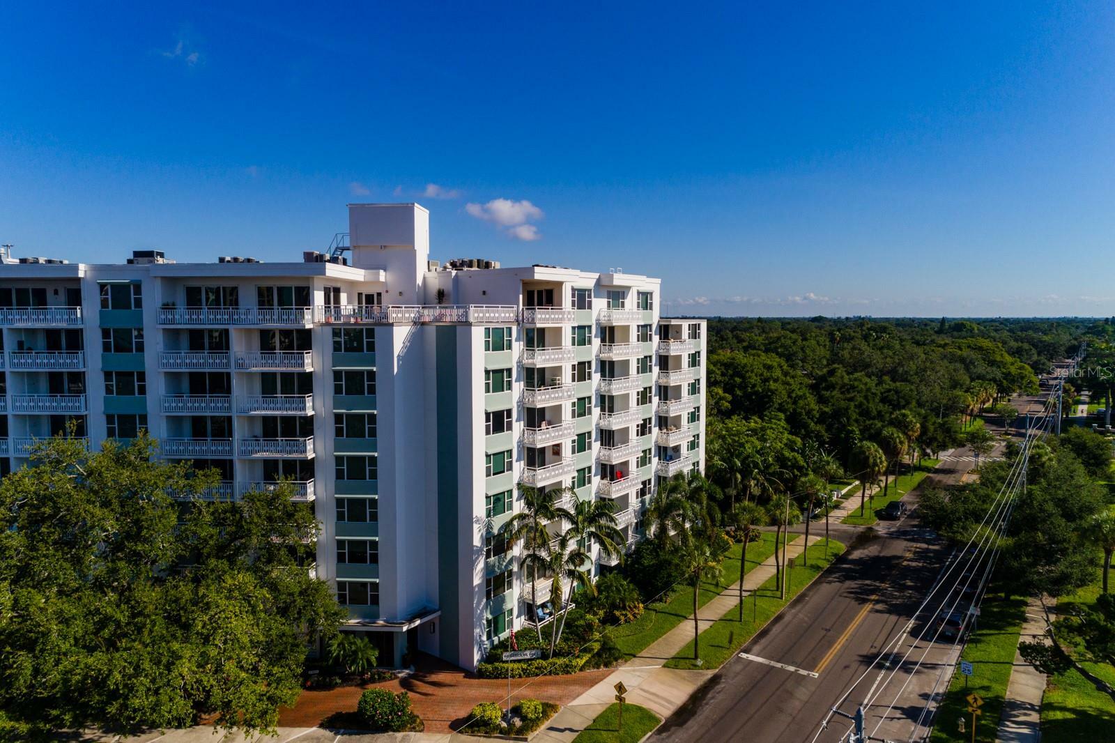 Property Photo:  700 Beach Drive E Ph 2  FL 33701 