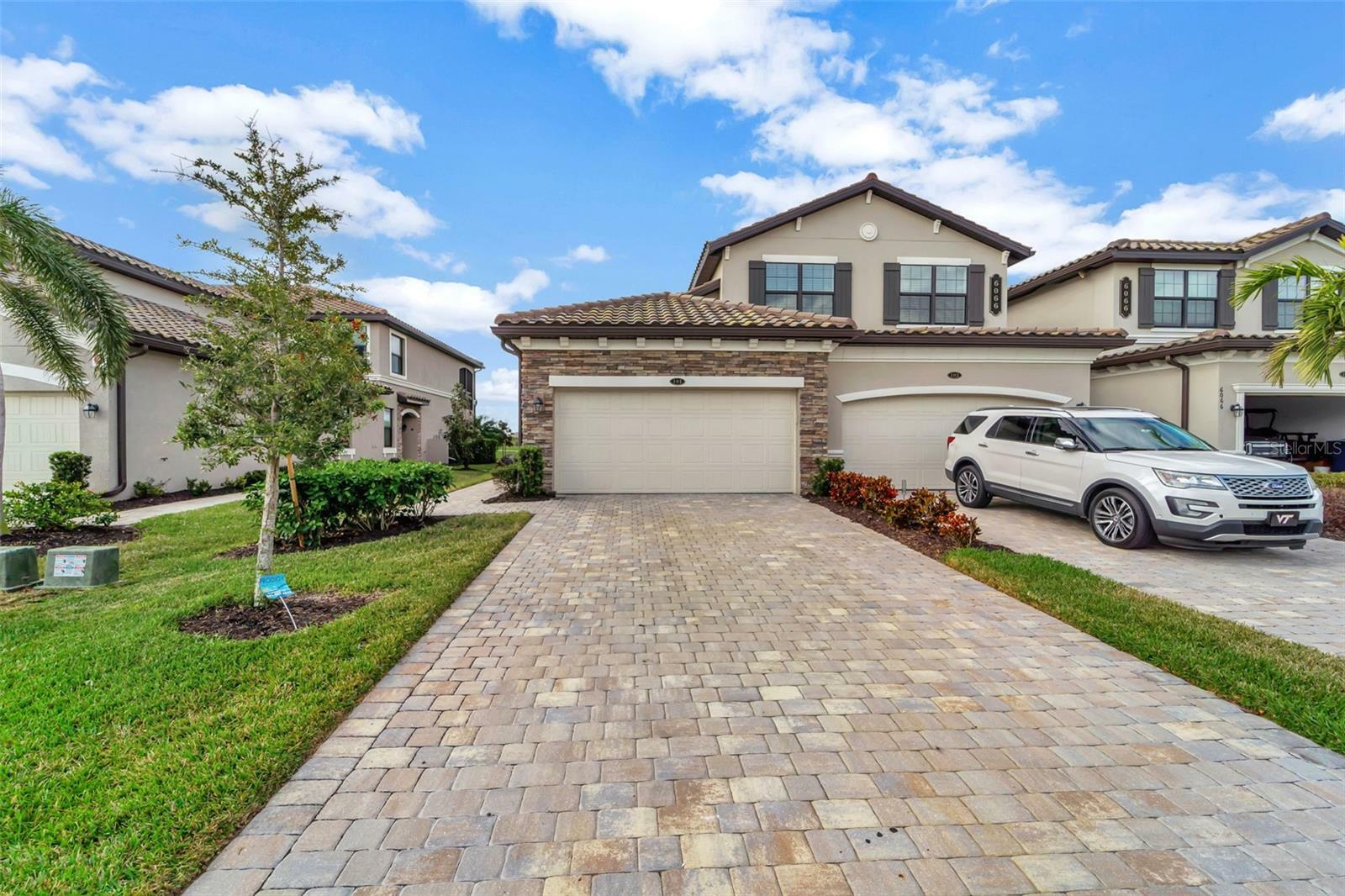 Property Photo:  6066 Worsham Lane 101  FL 34211 