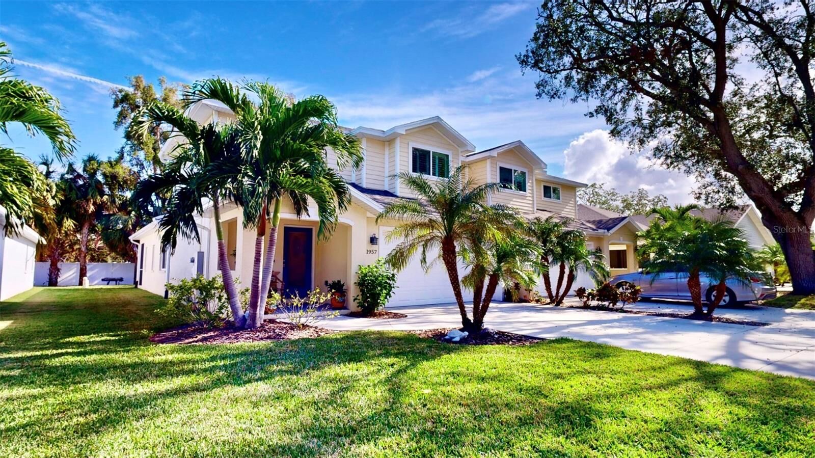 Property Photo: 1957 Whitney Oaks Boulevard FL 33760