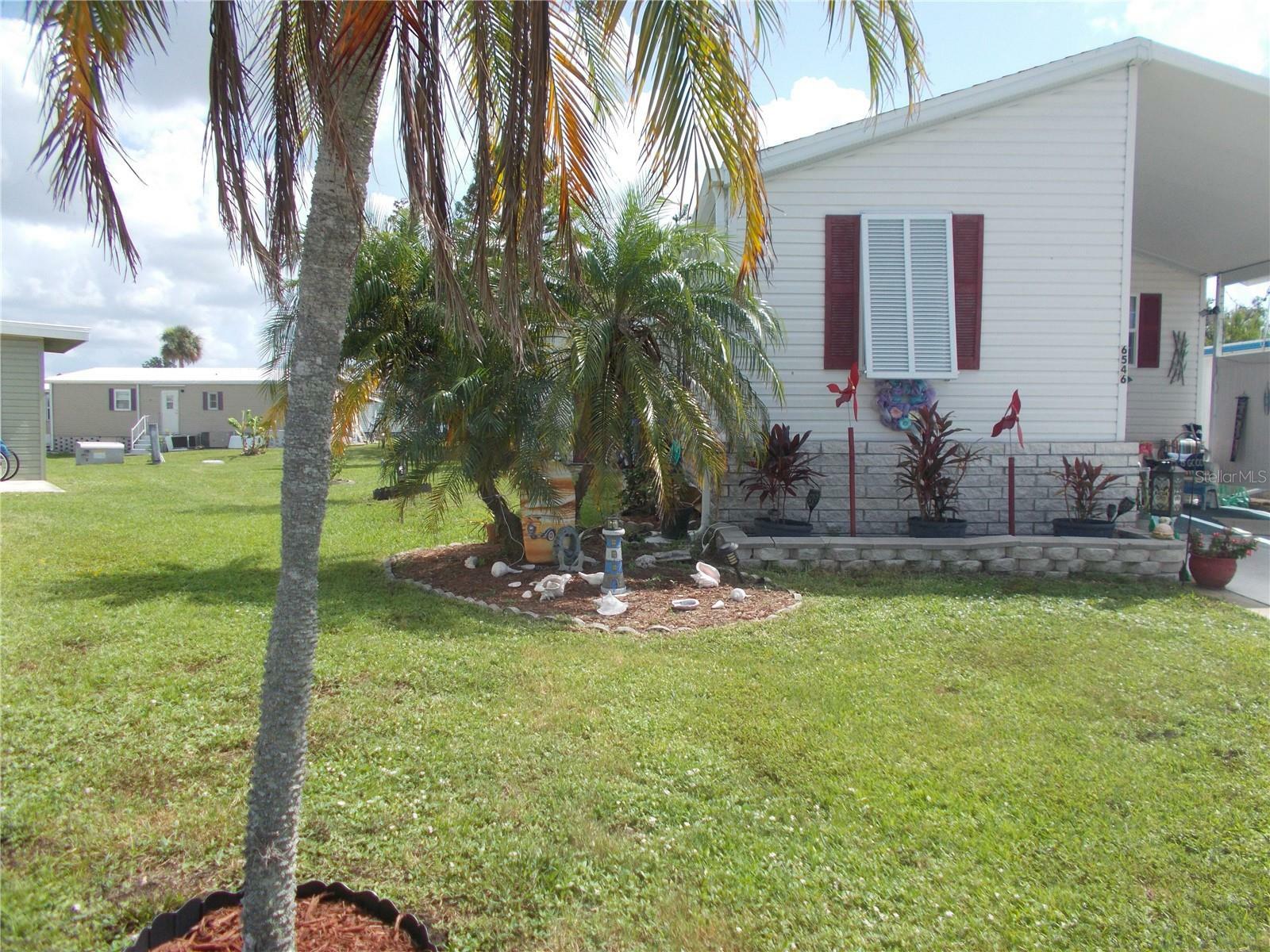 Property Photo:  6546 Greenview Court  FL 34287 