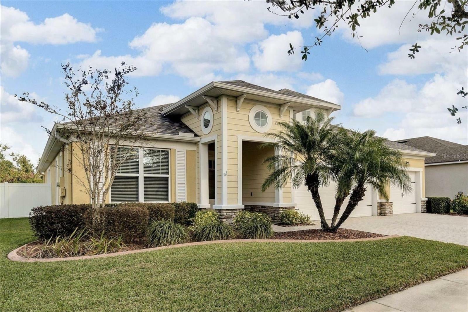 Property Photo: 12316 Juniper Field Court FL 33579