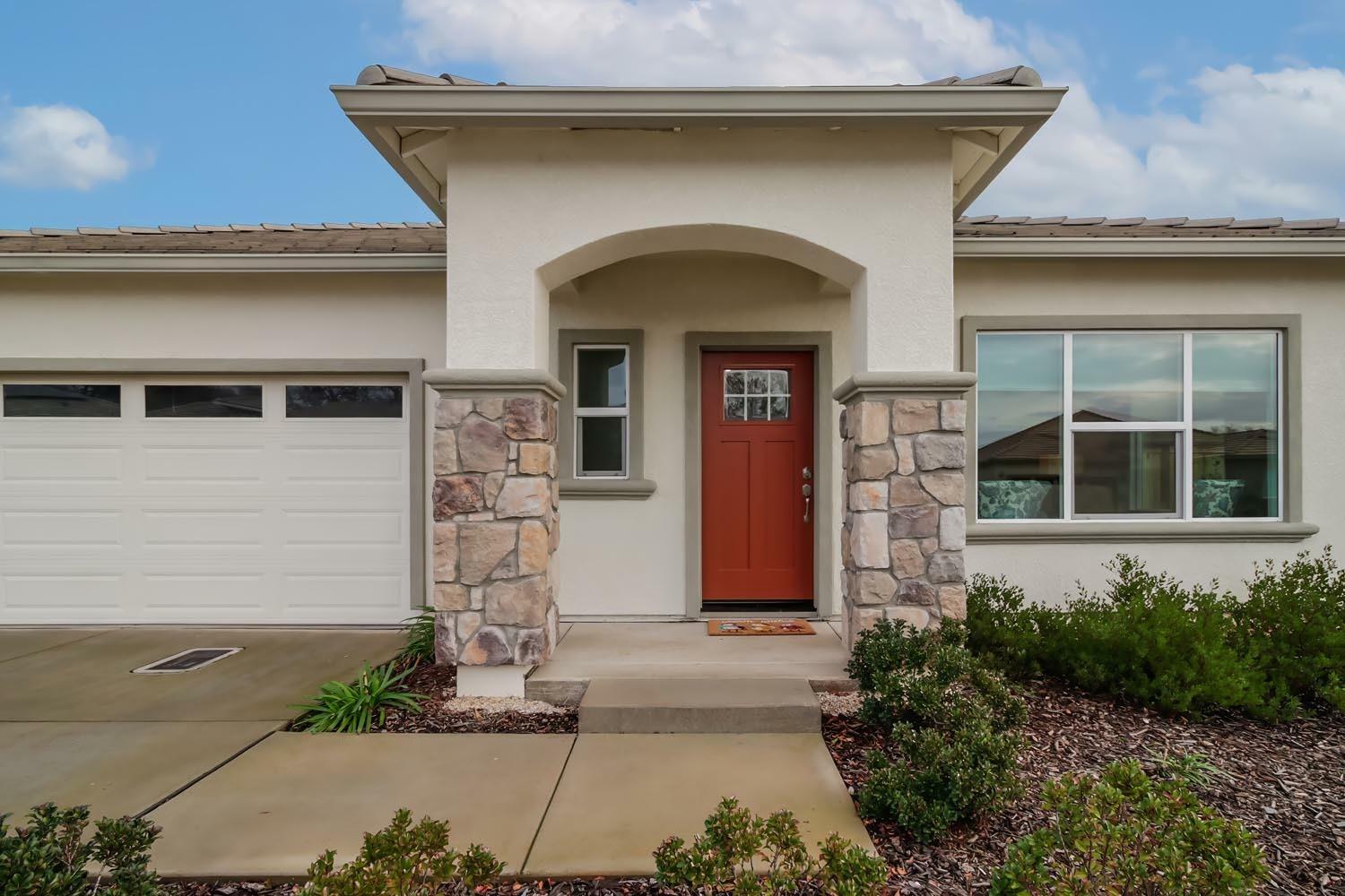 Property Photo:  804 Avalon Drive  CA 95640 