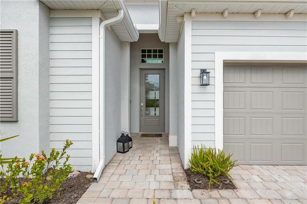 Property Photo:  13531 Blue Bay Cir  FL 33913 