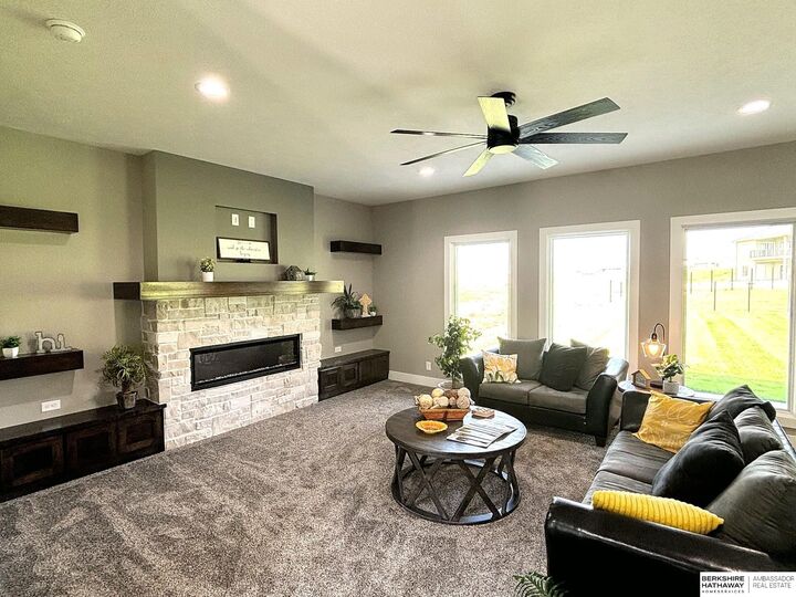 Property Photo:  21814 Parkview Drive  NE 68028 