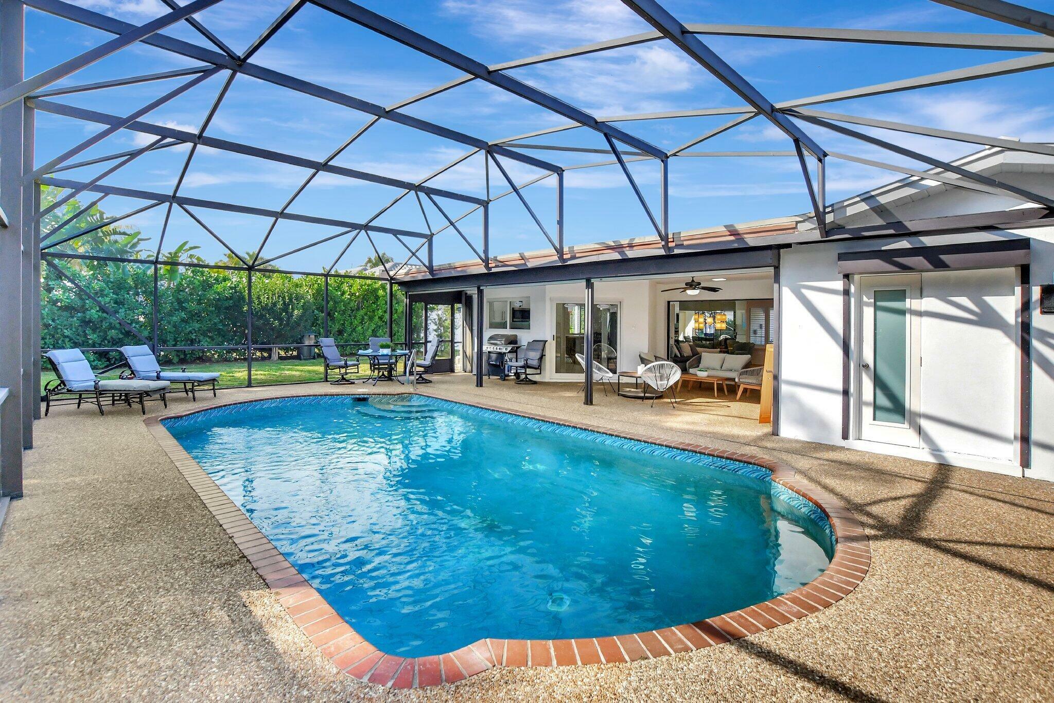 Property Photo: 798 E Boca Raton Road FL 33432
