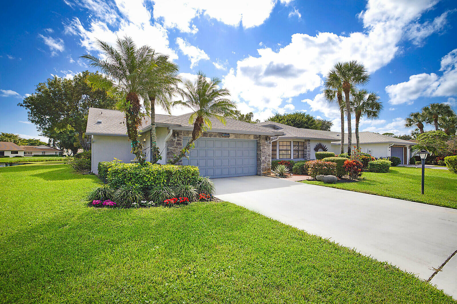 Property Photo:  5662 Willow Creek Lane  FL 33484 