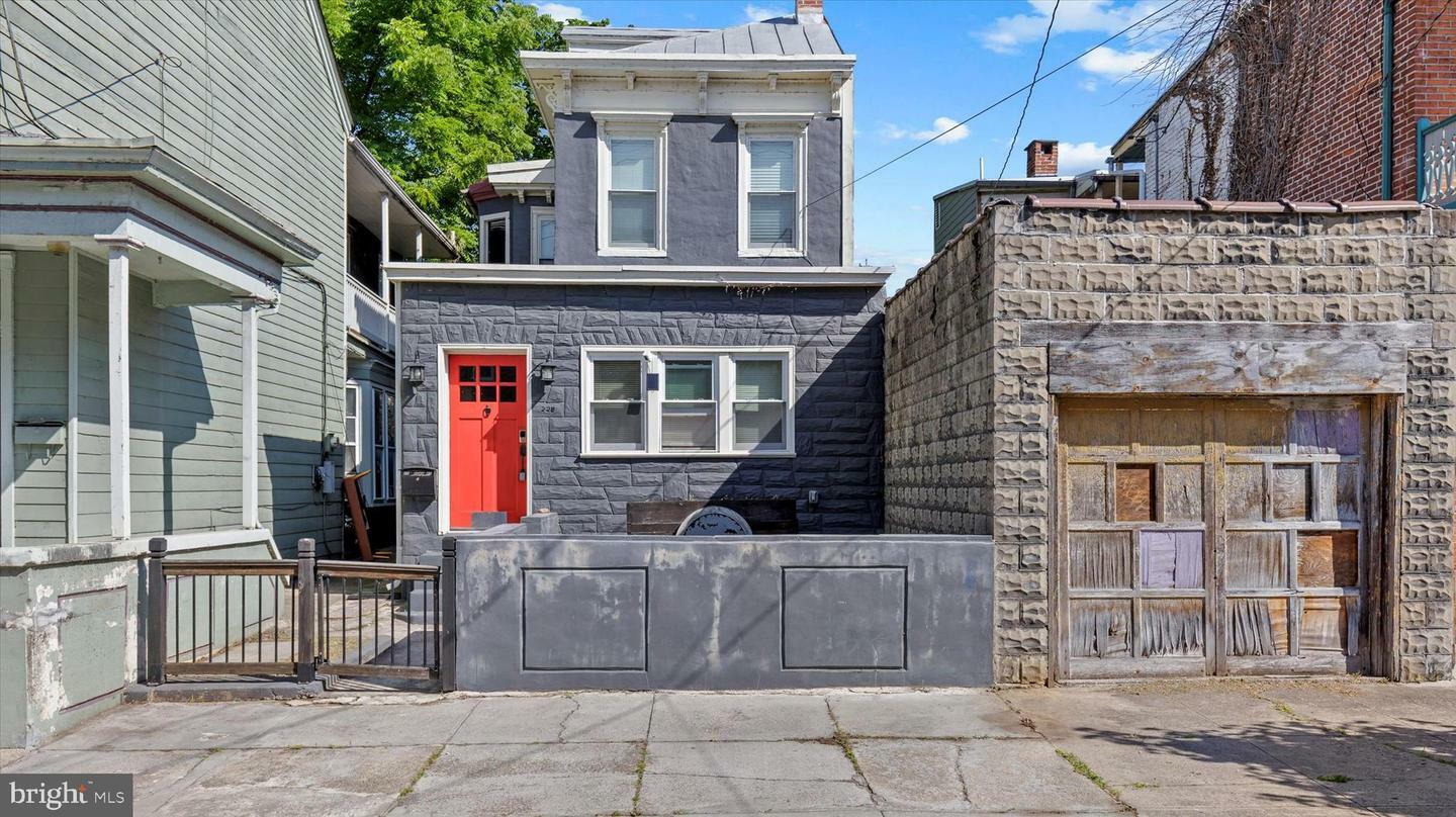 Property Photo:  228 Boas Street  PA 17102 