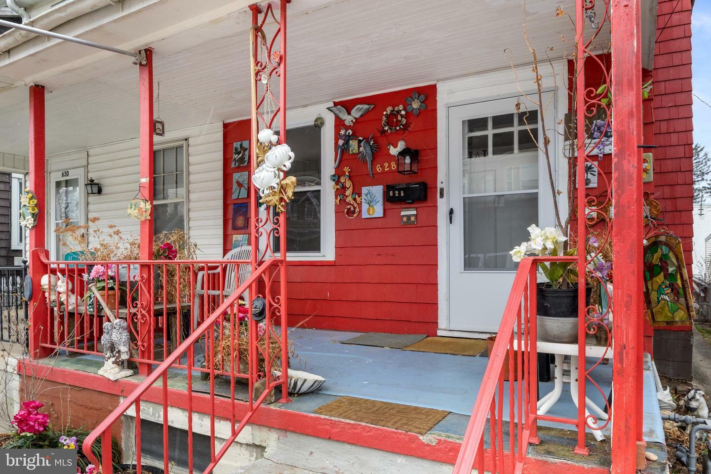 Property Photo:  628 Courtland Street  PA 17403 