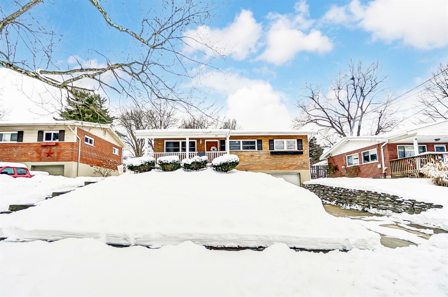 Property Photo:  307 Glen Oaks Drive  OH 45238 