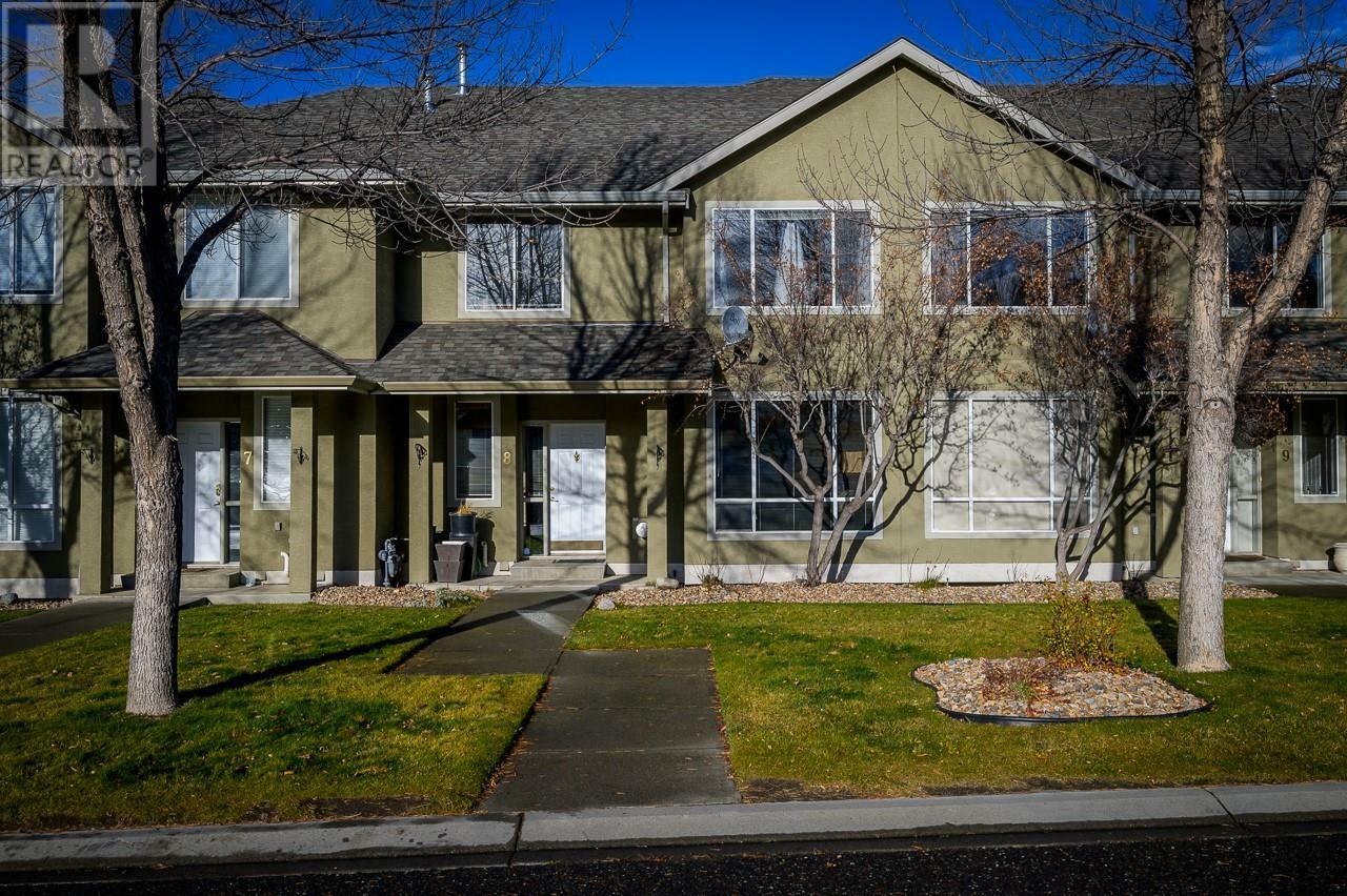 2365 Abbeyglen Way 8  Kamloops BC V1S 1Y3 photo