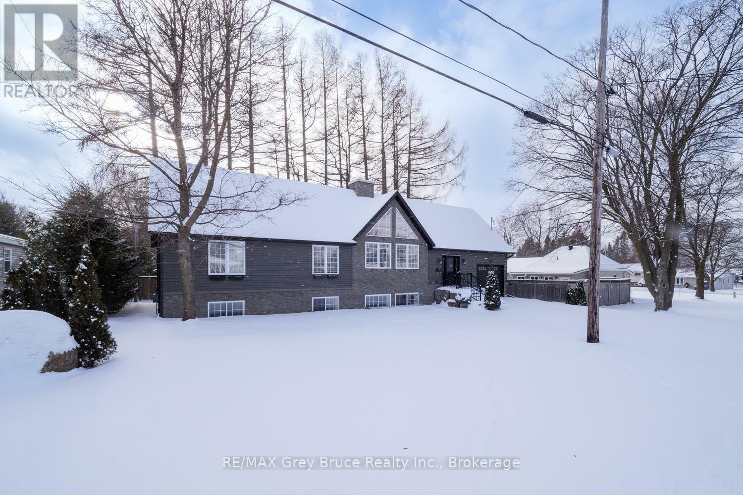 Photo de la propriété:  635 18th Street East  ON N4K 2J5 