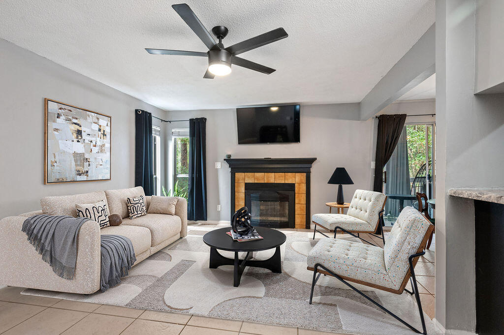 Property Photo: 31 SE Park Circle Unit 21 FL 32548