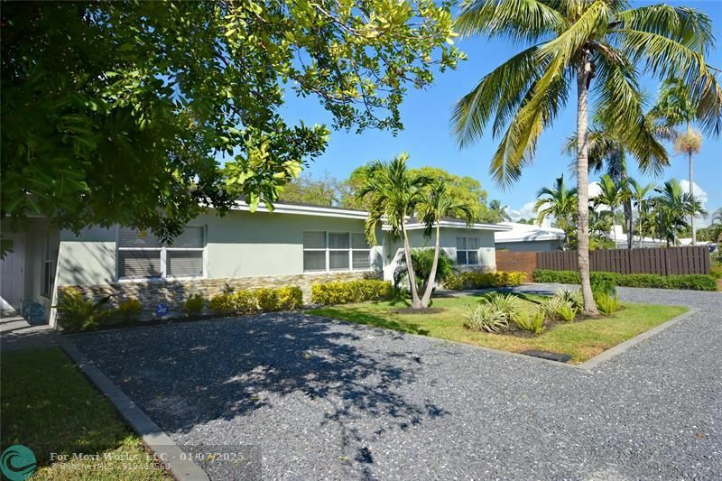 Property Photo:  1301 NE 16th Ave  FL 33404 