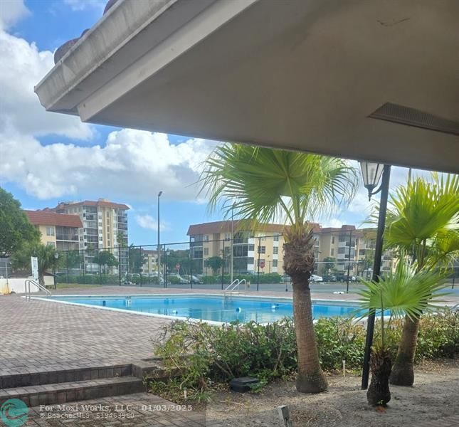 Property Photo: 4152 Inverrary Dr 305 FL 33319