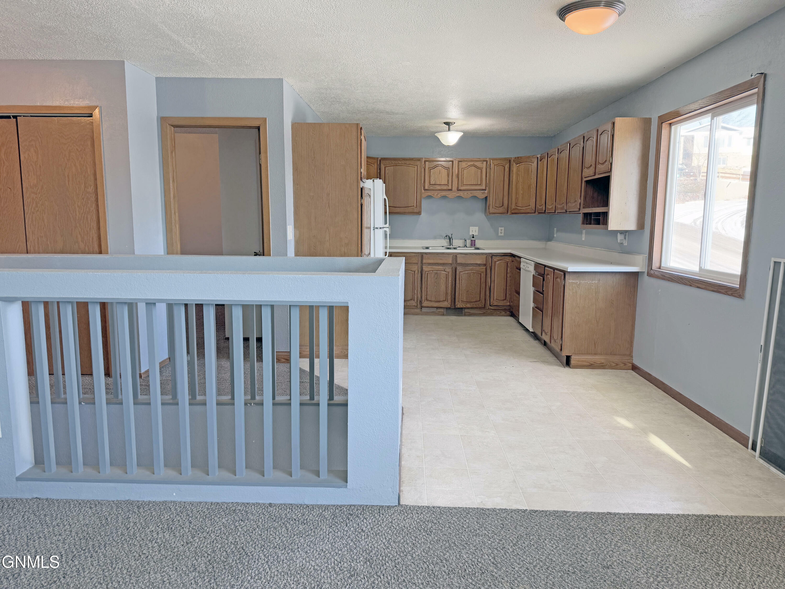 Property Photo:  1105 6th Avenue NW  ND 58554 