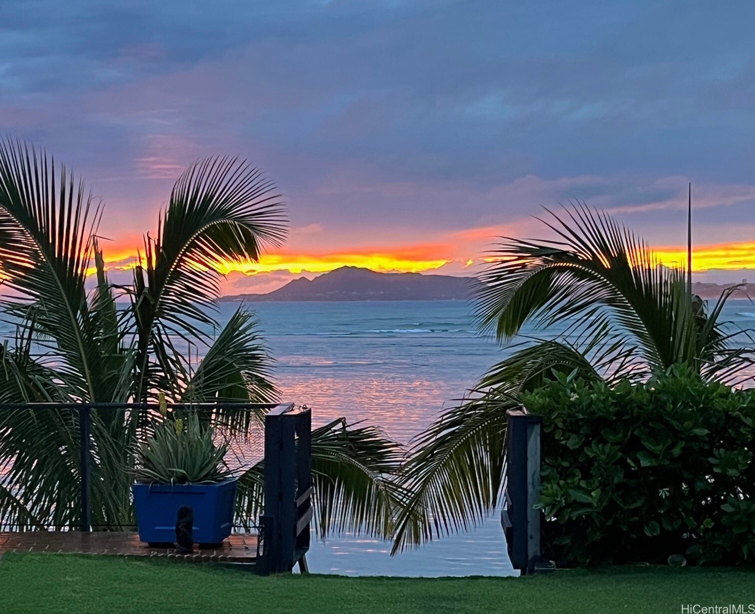469 Portlock Road A  Honolulu HI 96825 photo