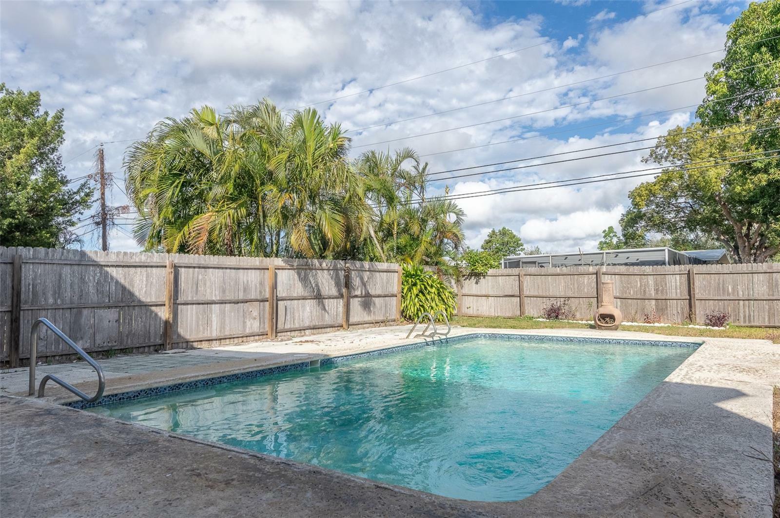 Property Photo:  8615 Magnolia Drive  FL 33777 