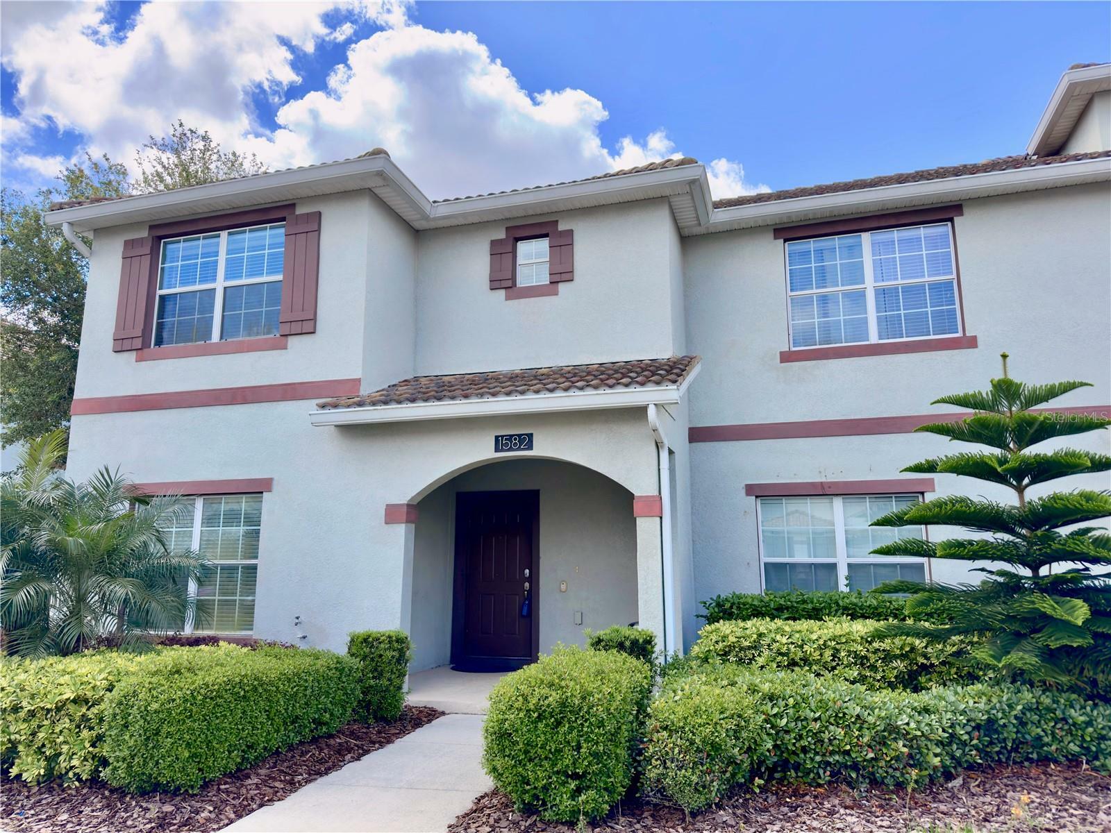 Property Photo:  1582 Moon Valley Drive  FL 33896 