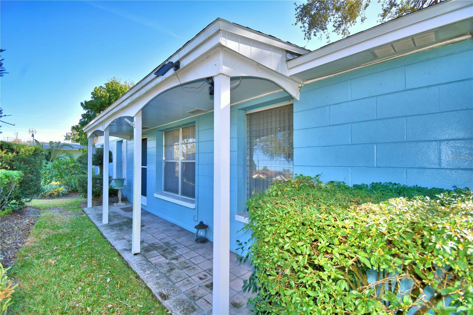 Property Photo:  2111 S Crystal Lake Drive  FL 33801 