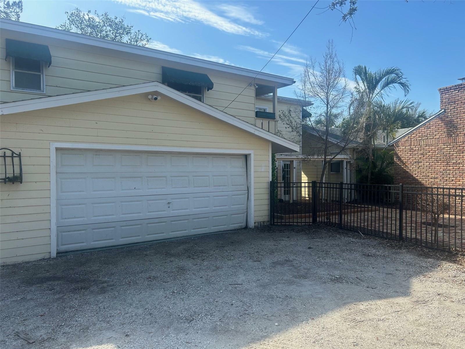 Property Photo:  8440 Midnight Pass Road  FL 34242 