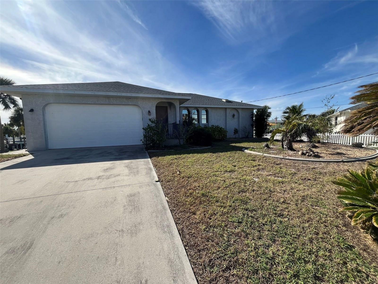 Property Photo:  1111 Brown Street  FL 34224 