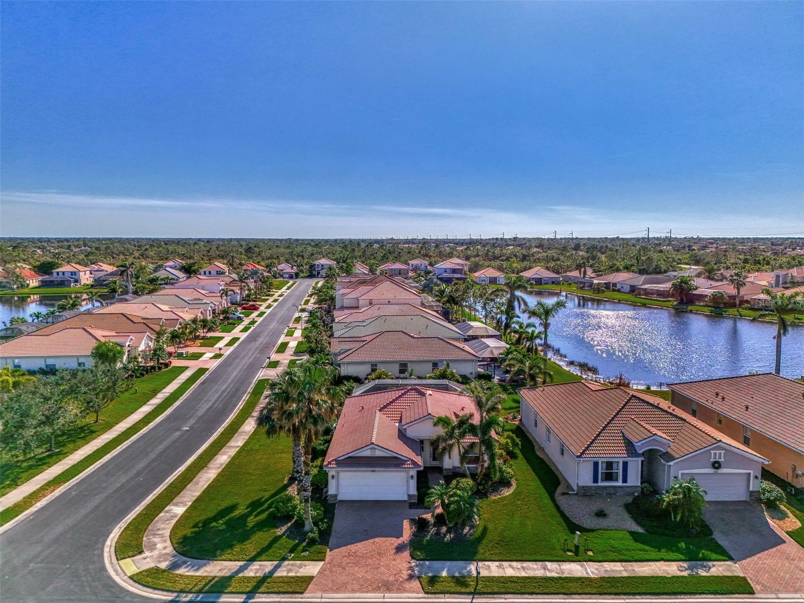 Property Photo: 11679 Anhinga Avenue FL 34292