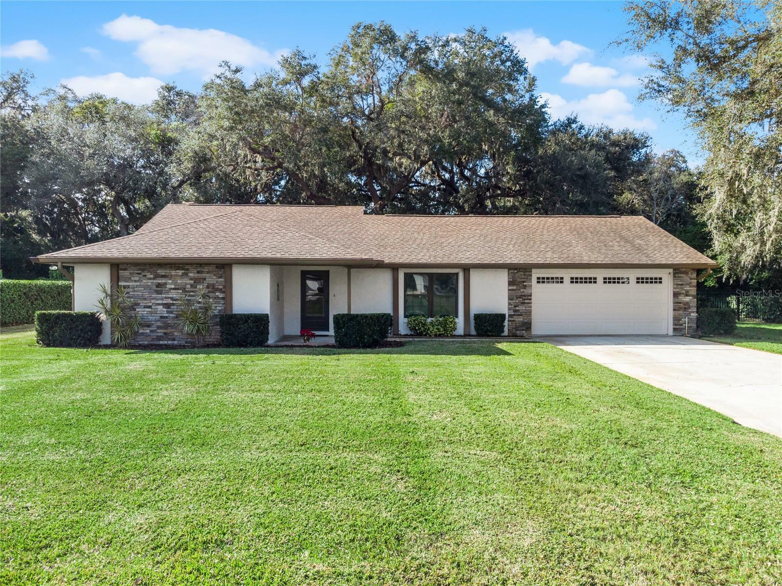 Property Photo:  3158 Whisper Wind Drive  FL 34771 