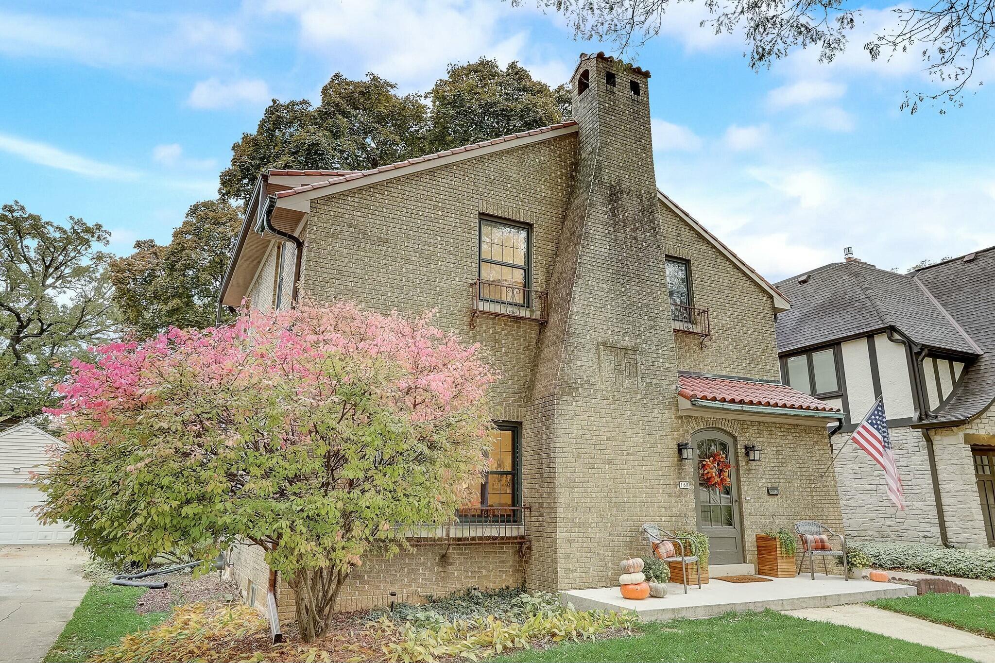 Property Photo: 168 N 89th St WI 53226