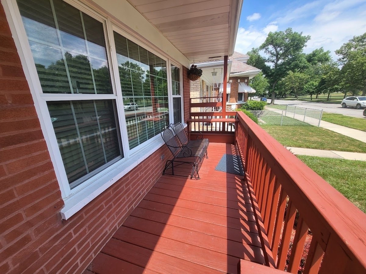 Property Photo:  406 E 90th Street  IL 60619 