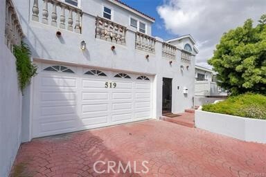 Property Photo:  519 Camino Real  CA 90277 