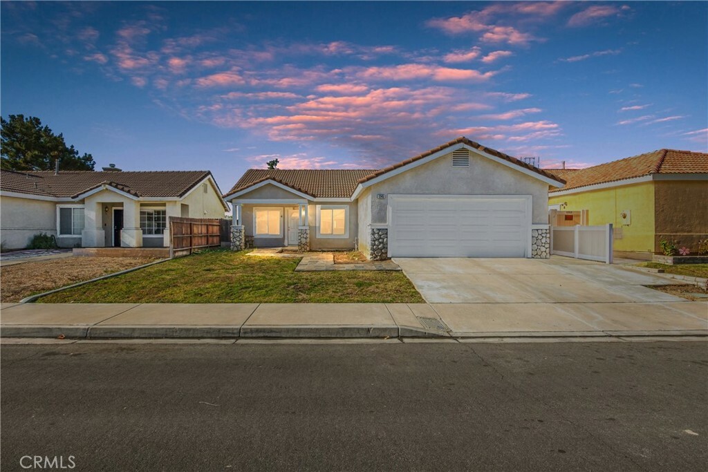 1245 Maplewood Lane  Mentone CA 92359 photo