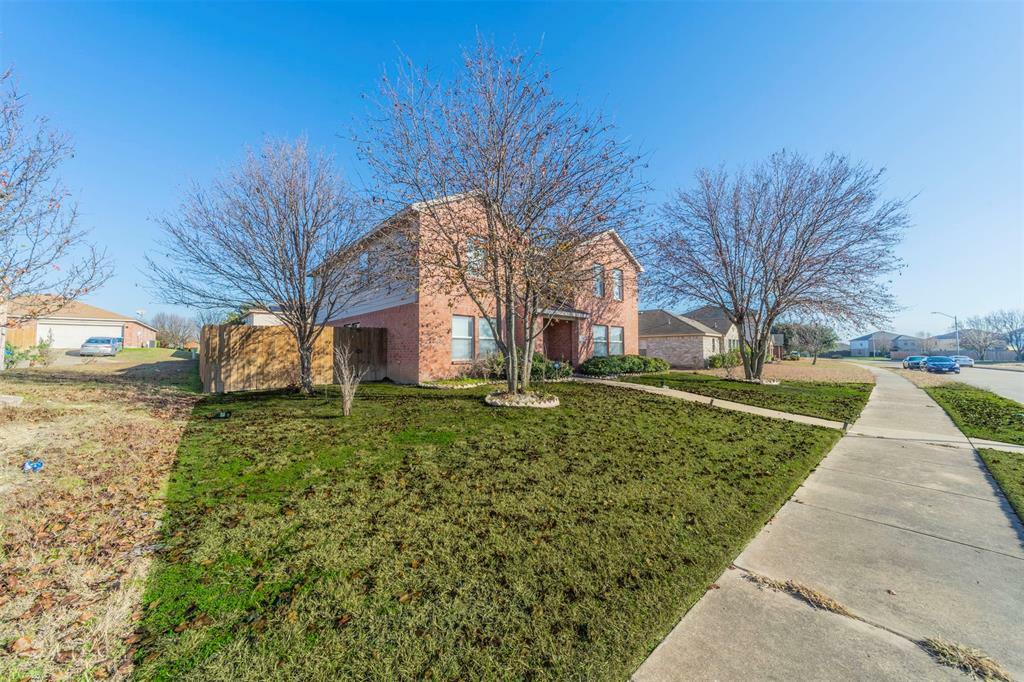 Property Photo:  621 Trillium Lane  TX 75115 