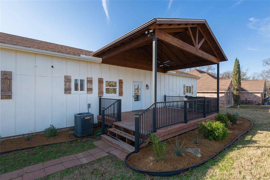 Property Photo:  7425 Hickey Road  TX 76020 