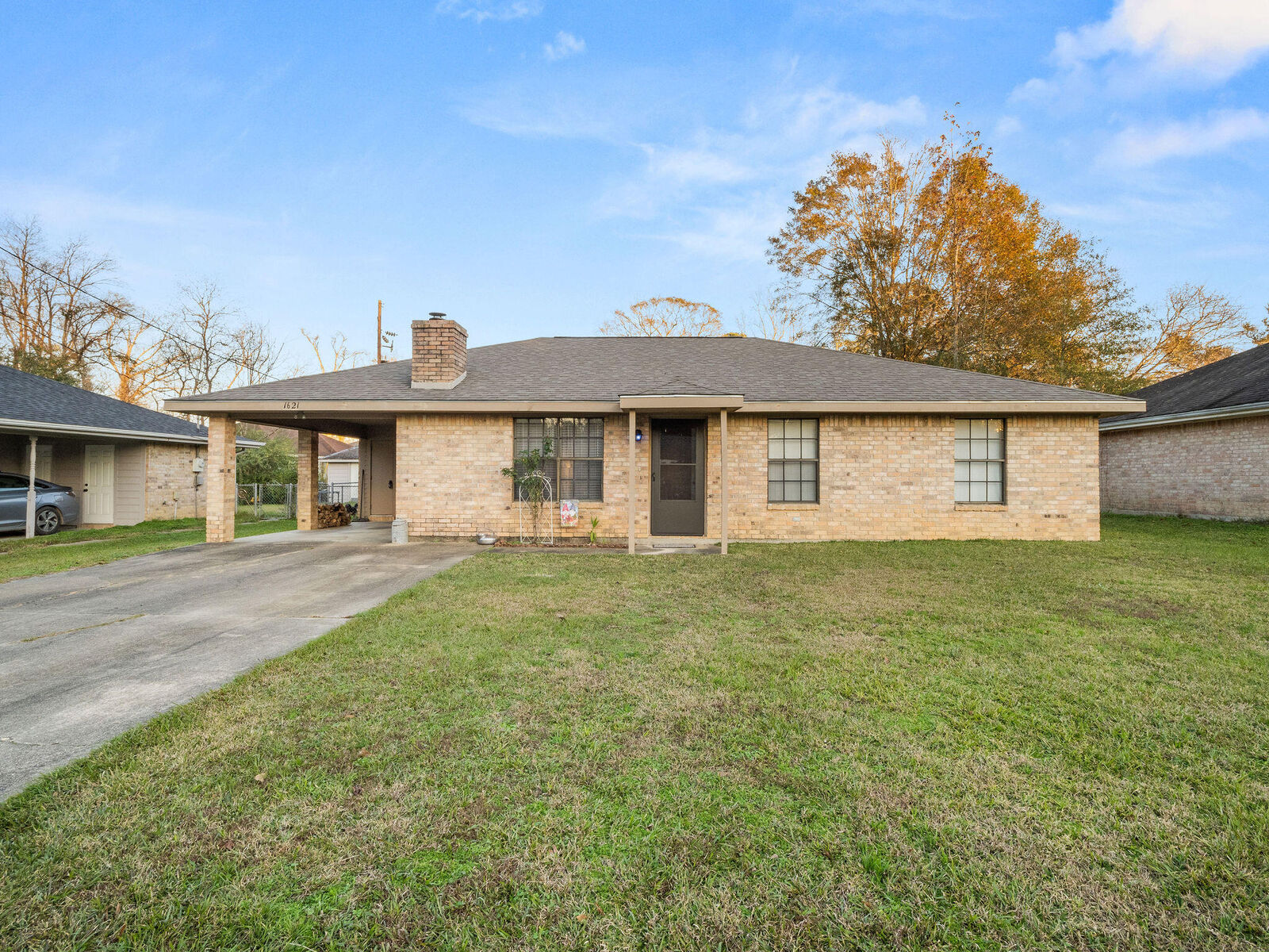Property Photo:  1621 Byron Dr.  LA 70659 
