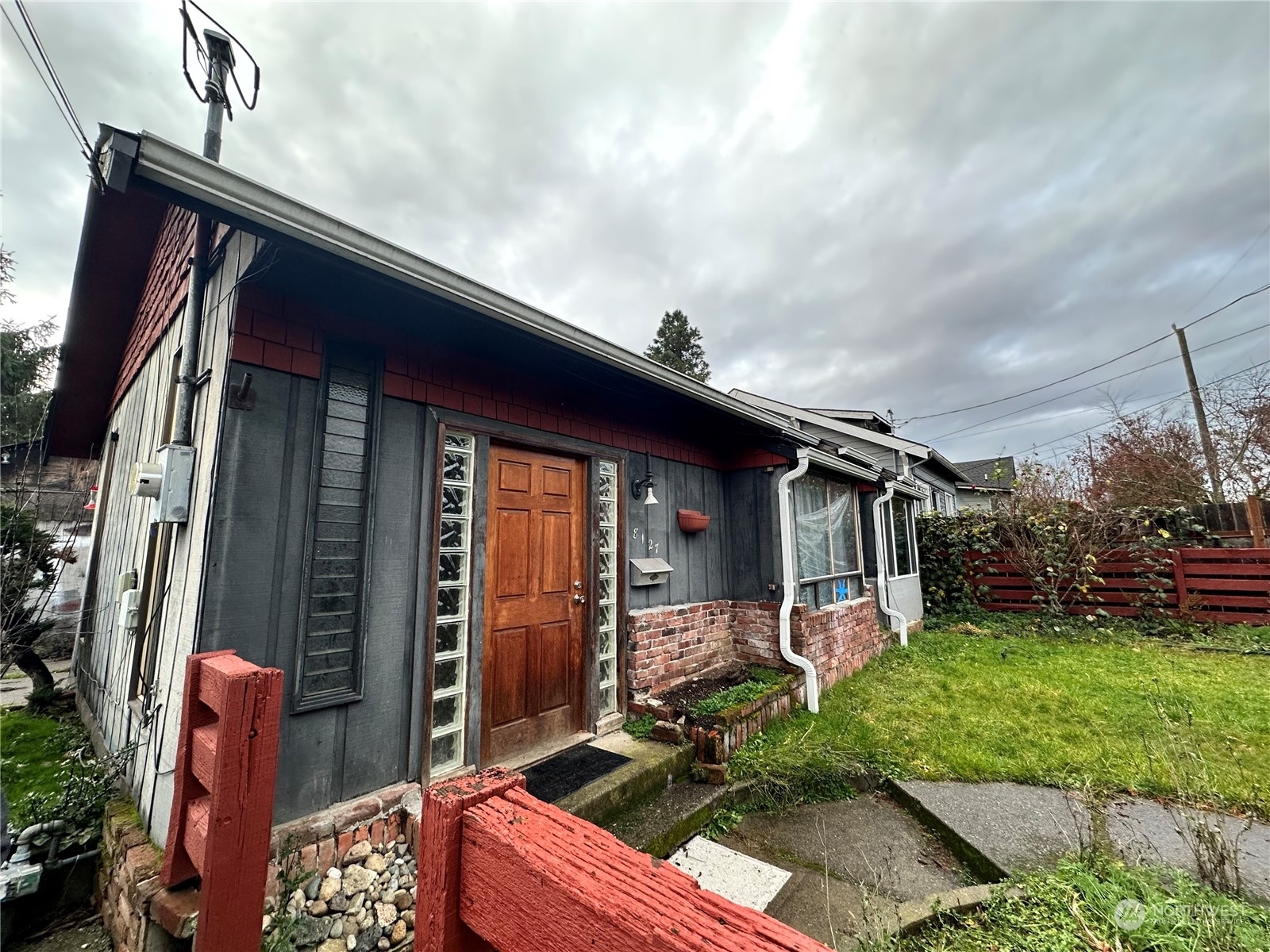 Property Photo:  8127  49th Avenue S  WA 98118 