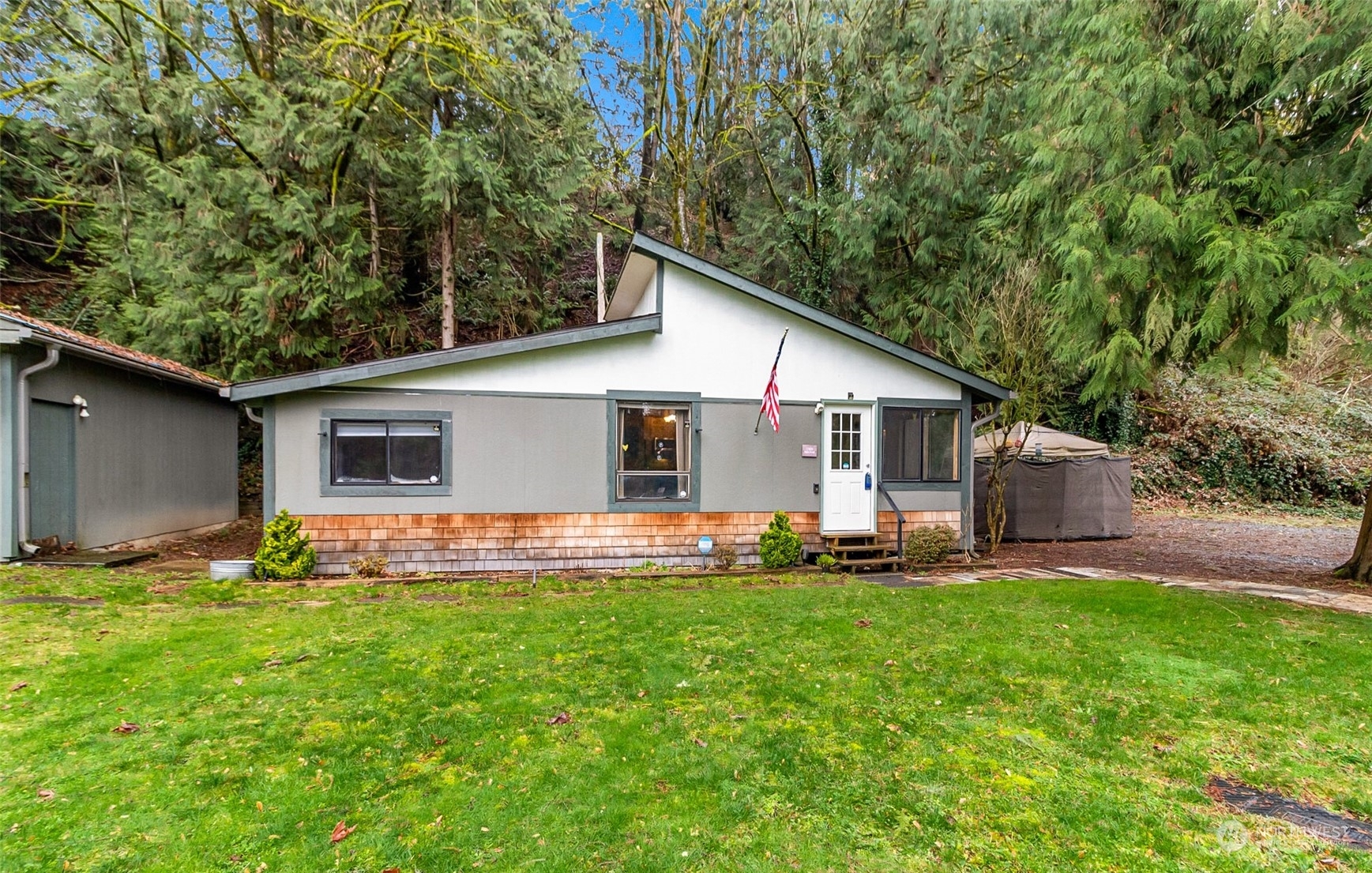 Property Photo: 17831 116th Place NE WA 98223