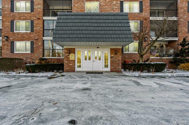 Property Photo:  3439 Benjamin Avenue  MI 48073 