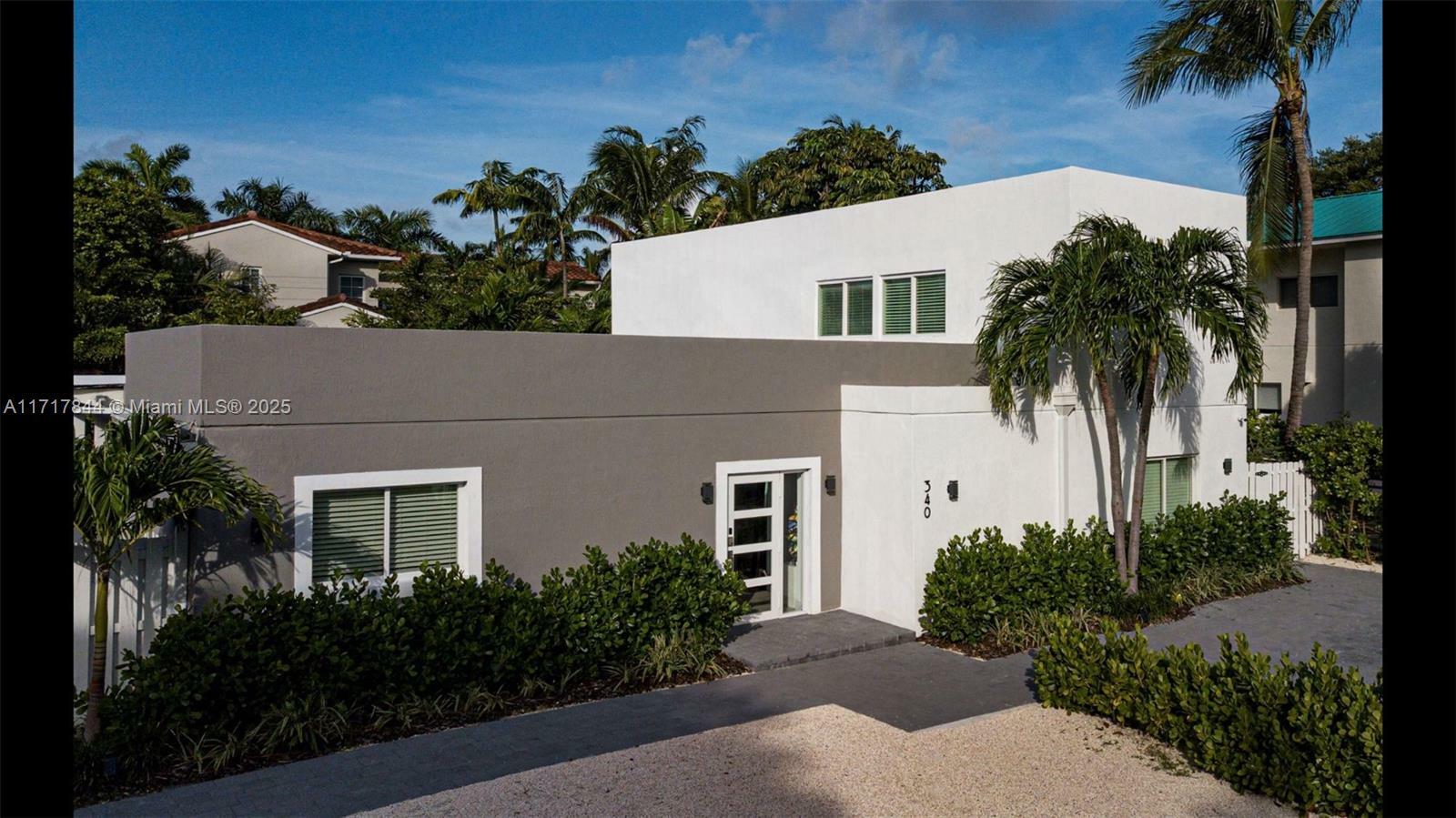 Property Photo: 340 Ridgewood Rd FL 33149