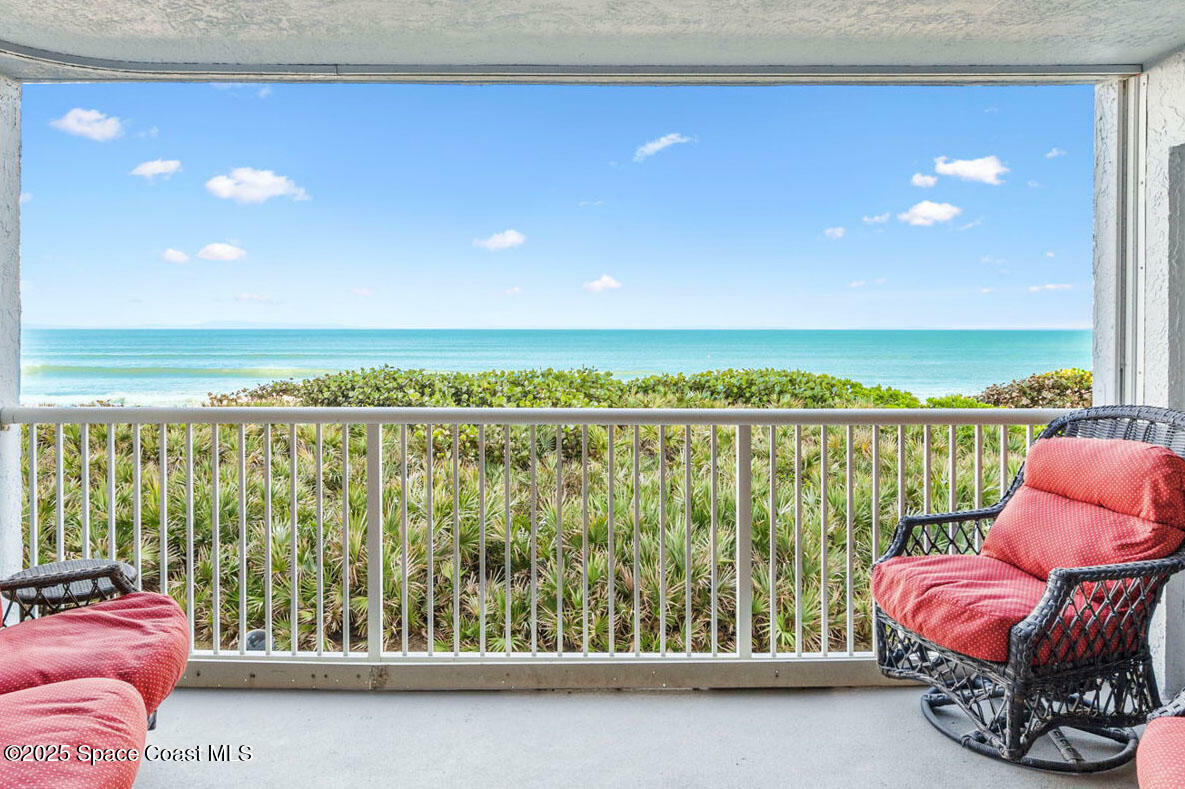 Property Photo:  297 Highway A1a Jimmy Buffett Mem Highway  FL 32937 