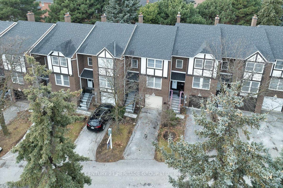 318 Simonston Blvd 45  Markham ON L3T 4T5 photo