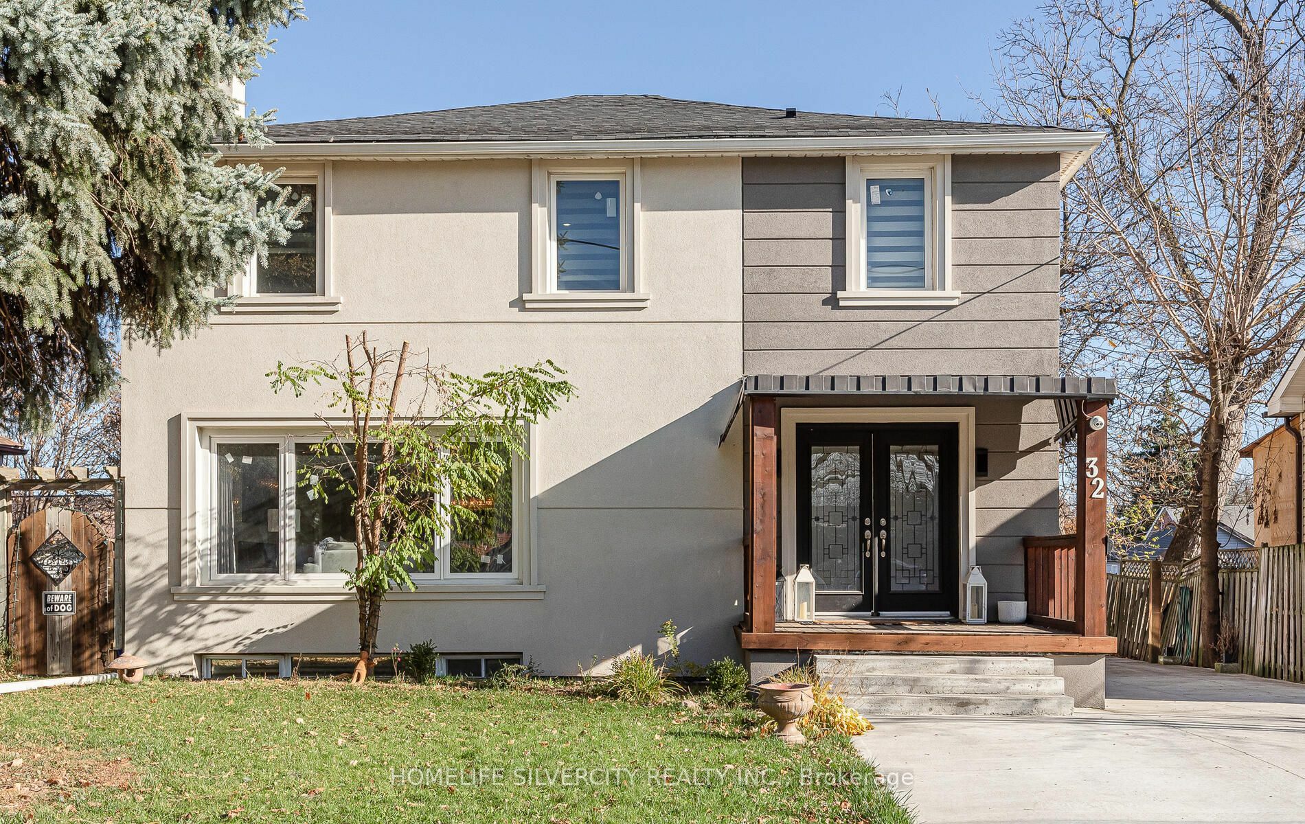 32 Sledman St  Mississauga ON L4T 1K5 photo