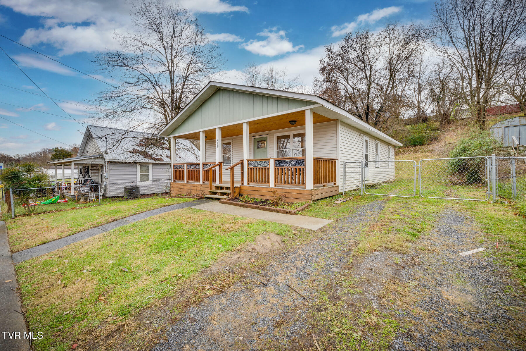 Property Photo:  925 Dorothy Street  TN 37660 