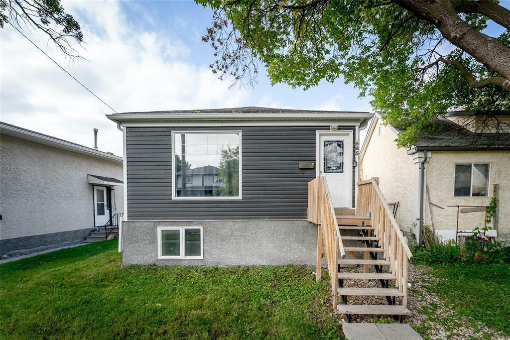 Photo de la propriété:  585 Deniset Street  MB R2J 0P2 